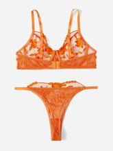 Floral Guipure Lace Underwire Thong Lingerie Set